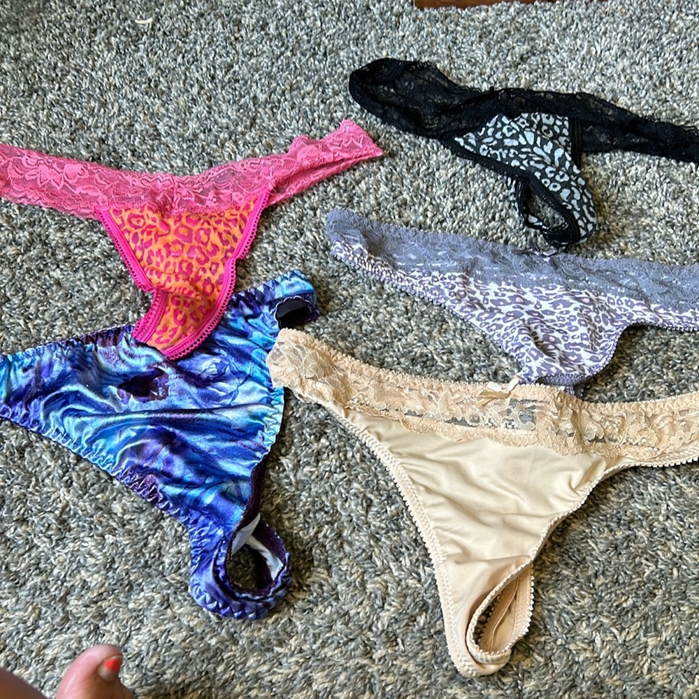 Large Thongs